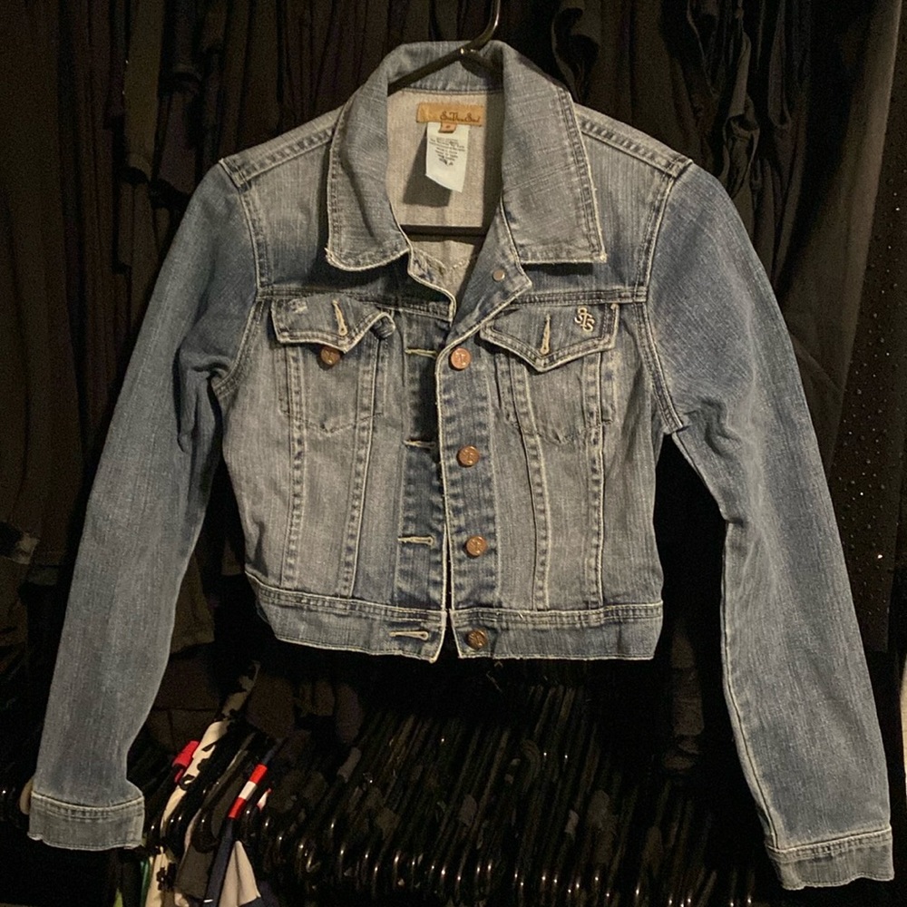 Women’s jean jacket